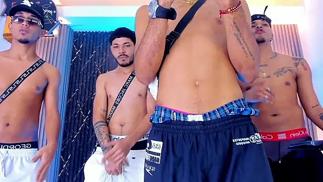 Show Webcam de the_knights_of_the_night_