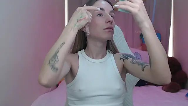 DeboraHornyのライブXXXチャット