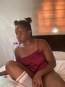 MISSMAYSROOM – Naživo XXX chat