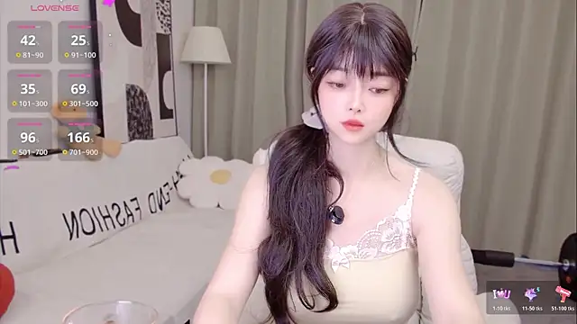 uikyy1 Live XXX-Chat