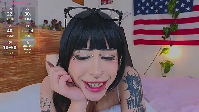 venomeowww__'s Live XXX Chat