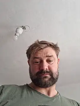 Benji89 Show in webcam