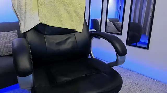 Tommas_Jhonson: вебкам-шоу