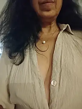 NakedMILFx's Live XXX Chat