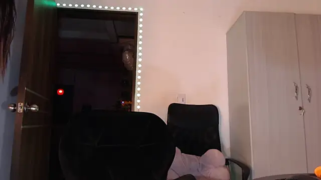 mistressbigcock777 Webcam-Show