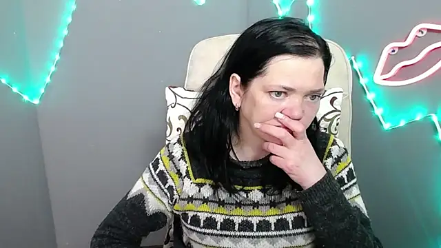 LauraFinn 现场XXX聊天