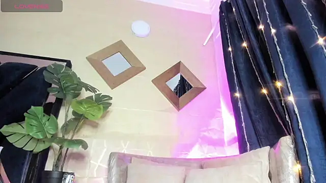 Chat XXX en directo de evelyn__rose1