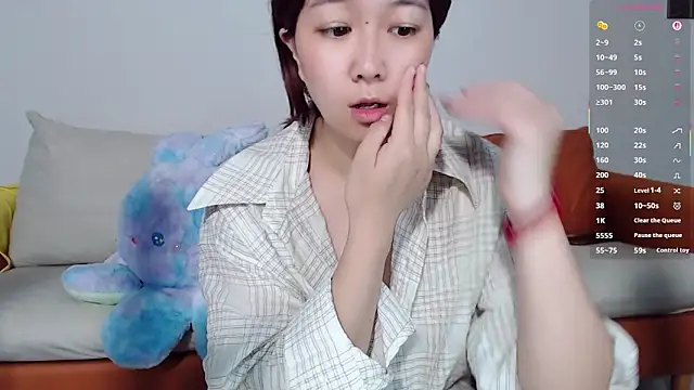 XueLi1902のライブXXXチャット