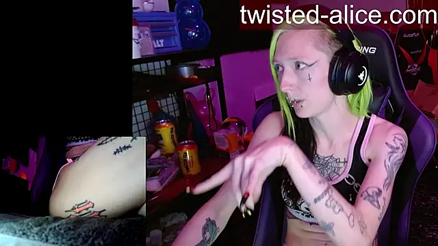 Twisted_AliceのライブXXXチャット
