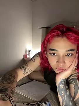 iriis Adlı Modelin Canlı XXX Sohbeti