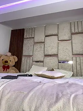 Онлайн чат XXX Zoe-_-din