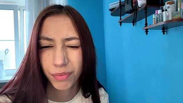 Онлайн чат XXX RuthieVien