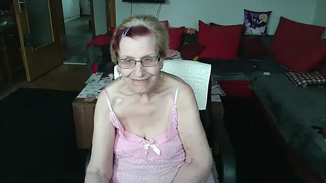 HeisseomaOriginal Chat XXX live