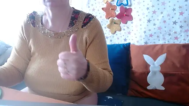 QueenLana's Live XXX Chat