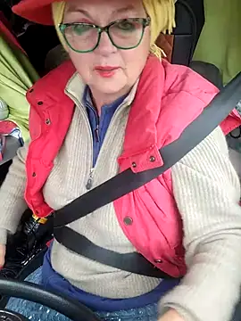 Hot-Muci 现场XXX聊天