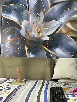 Chat +18 de rouxinferno_cr ao vivo