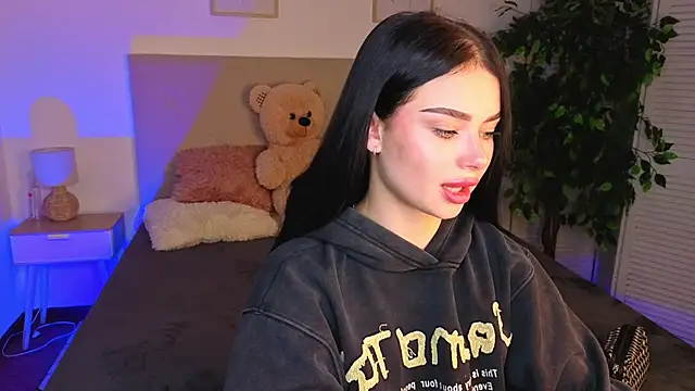 Silena_sky Adlı Modelin Canlı XXX Sohbeti