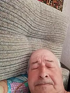 Show modela Caprron na web-kameri