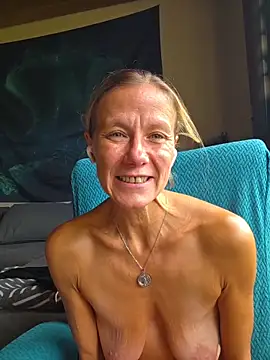 yola181's Live XXX Chat