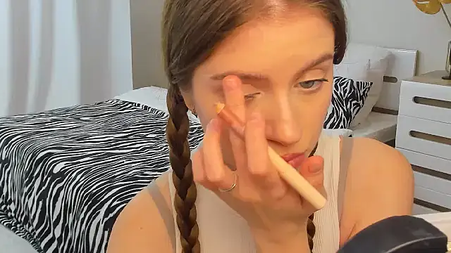 Erica_Kiss 即時 XXX 聊天