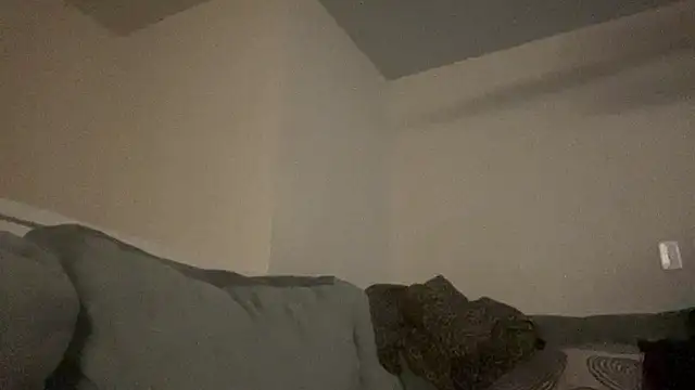 Show modela xxRedMamba392xx na web-kameri