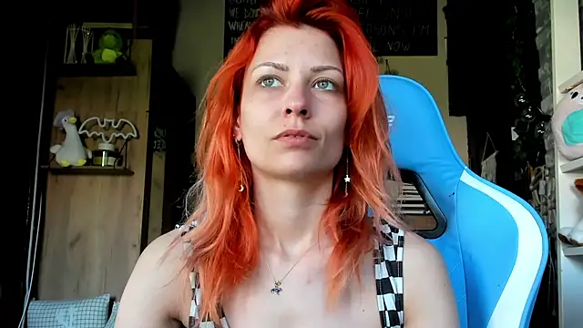 XXX chat uživo modela karo123421