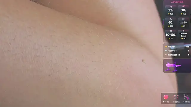 Chat +18 de Azul__poppi_ ao vivo