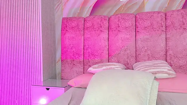 emmacurvy – Naživo XXX chat