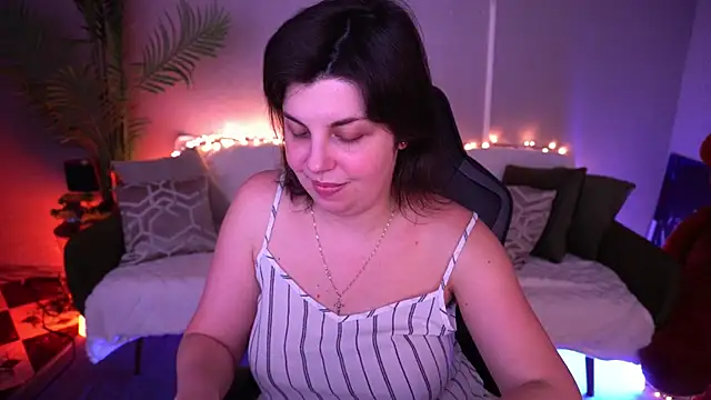 MirandaWong Chat XXX live