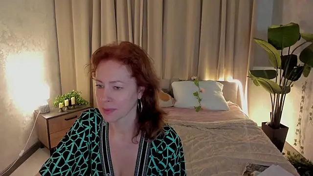 LeticiaRomano: онлайн-секс-чат