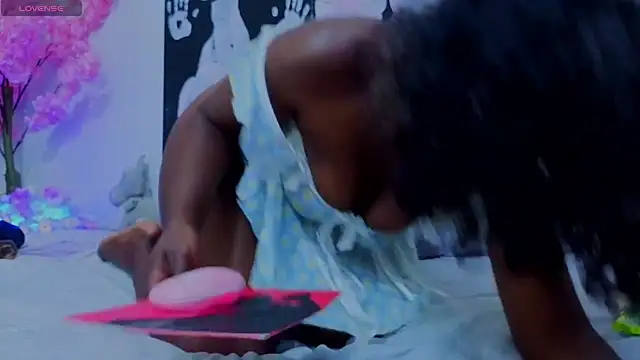 KilyetVera3x লাইভ XXX চ্যাট