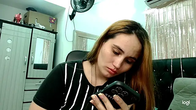 Baby_hornyJM Obrolan Langsung XXX