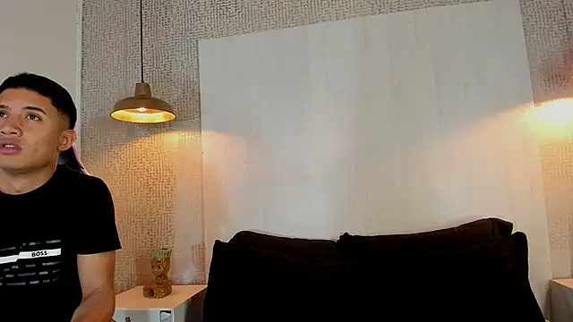 XXX chat uživo modela ALAN_SANTHOS