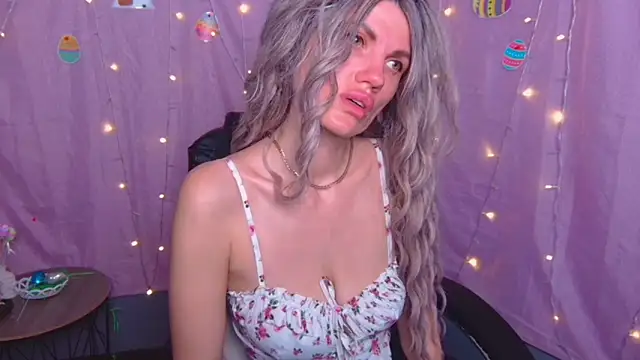 Chat XXX en directo de MilaLoona