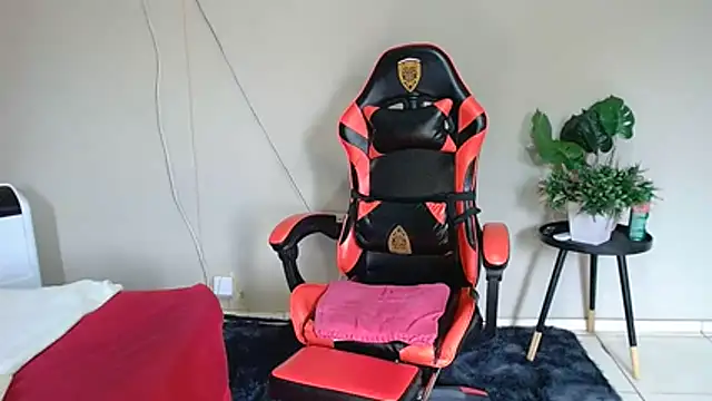 Queen_Nicky – Naživo XXX chat