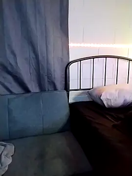 k1oudE: вебкам-шоу