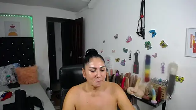 mature_bigboobs10 live XXX chat