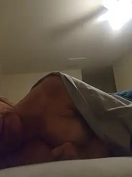 SultrySummer68 élő XXX-chatje