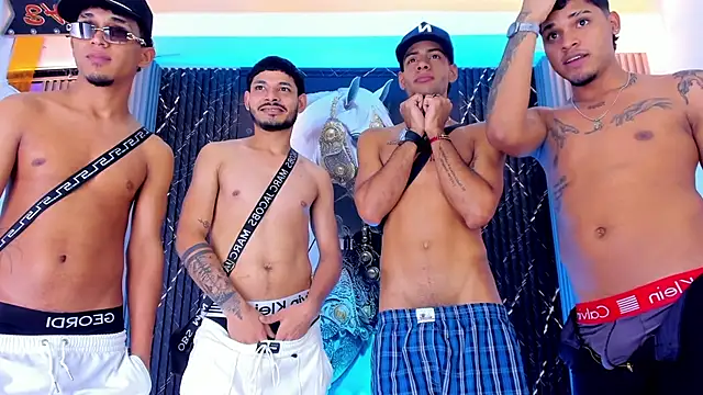 the_knights_of_the_night_: διαδικτυακό σόου στην κάμερα