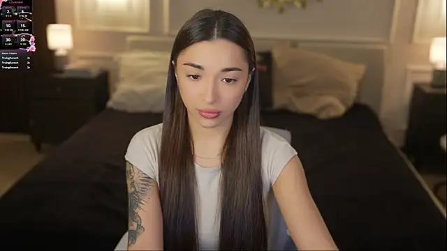 Jasmine_Flow: онлай н-секс-чат