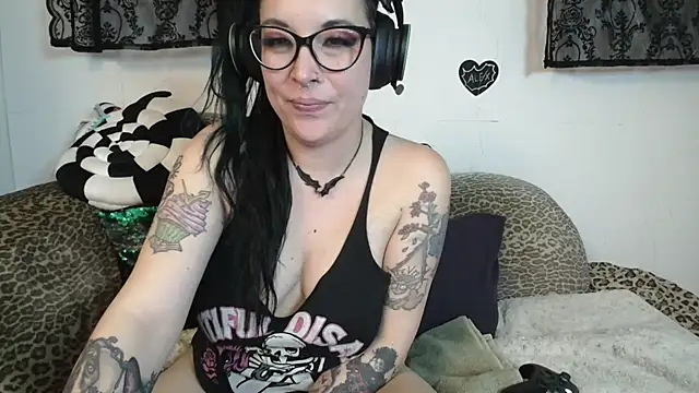 Missy-Dee Live XXX-Chat