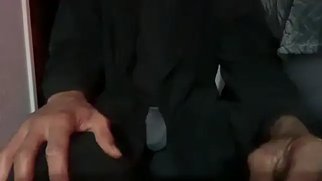 KcChiefBBC69のライブXXXチャット