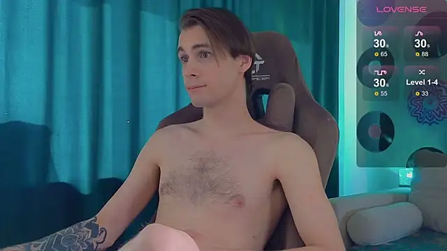 DebugMee: вебкам-шоу