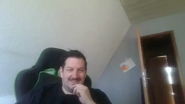 Golffahrer1982 – Live XXX-chat