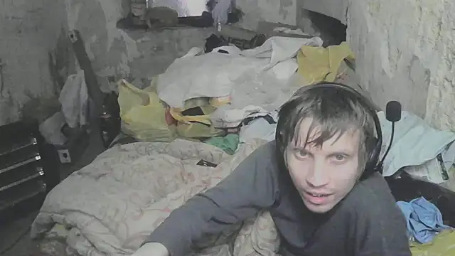 Pokazy przed kamerką – makarov1993