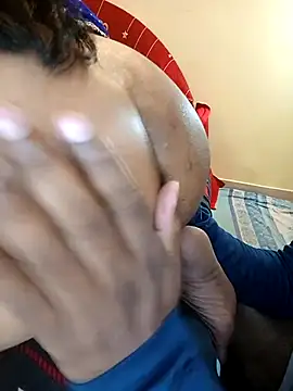 Вебкам-шоу INDIANDESIMATURE