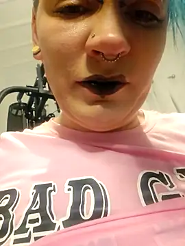 PinkTheHawk's Live XXX Chat