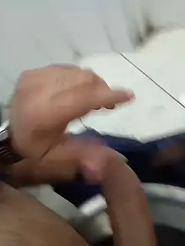 Pokazy przed kamerką – Stallionbull37