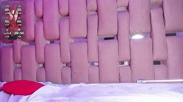 ZaraWilde: онлайн-секс-чат