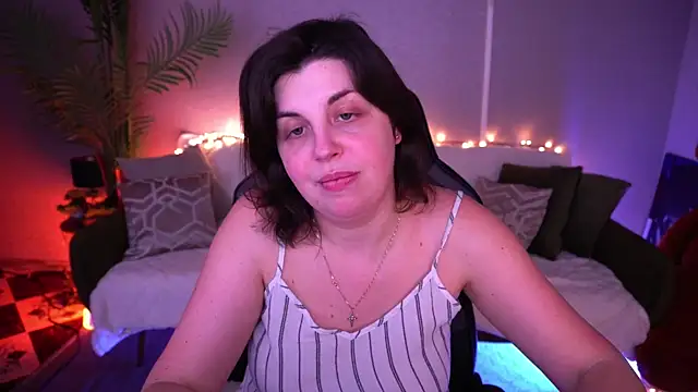 MirandaWong Chat XXX in diretta